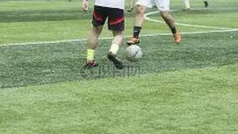 “金价飙升突破新高，即便美元强势美债收益率上涨！”