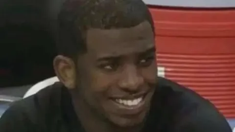 武磊戴帽闪耀中超，海港实现逆转登顶积分榜